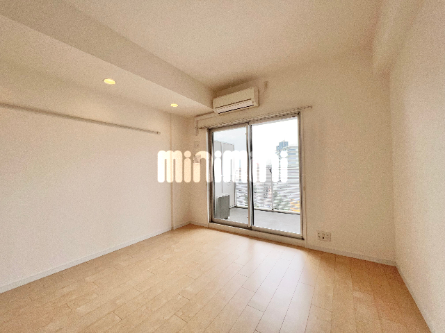 居室・リビング　下駄箱付きの玄関