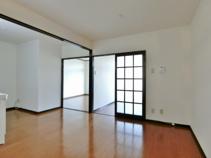 居室・リビング　図面と現状に相違がある場合には現状を優先