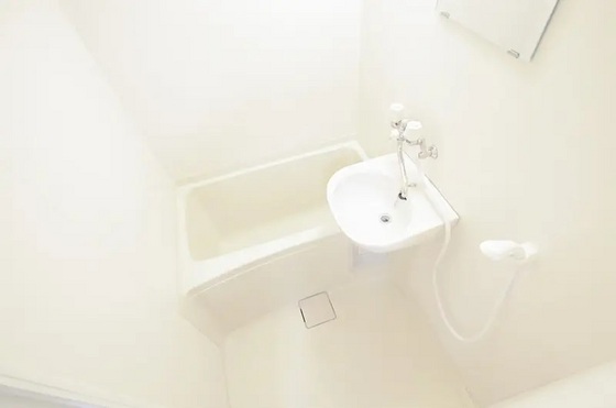 バス・シャワールーム　他号室のお写真です