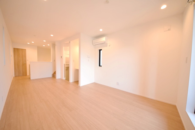 居室・リビング　～家族団欒はこちらです～