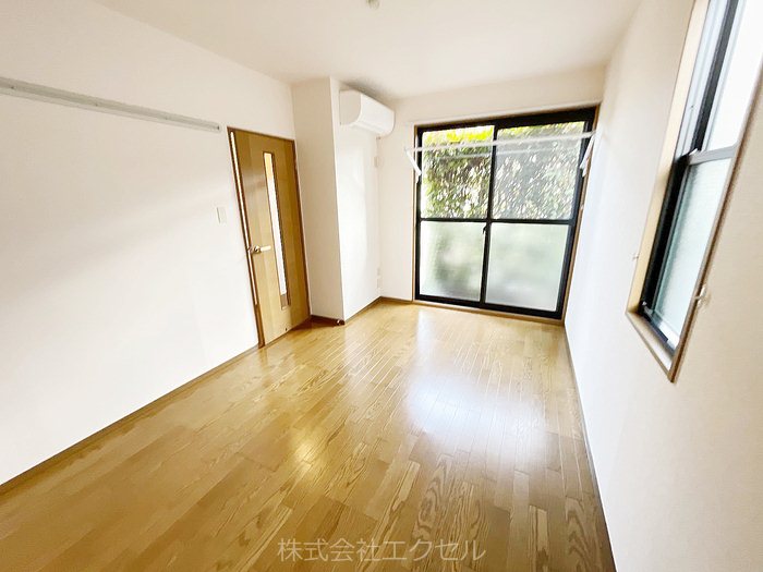 居室・リビング　きれいなお部屋で快適にお過ごしいただけます。