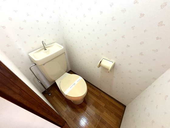 トイレ　※別部屋の写真です