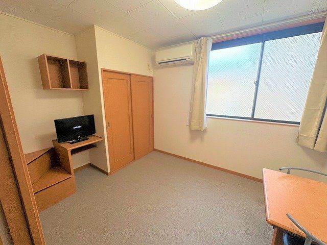 居室・リビング　同タイプ写真
