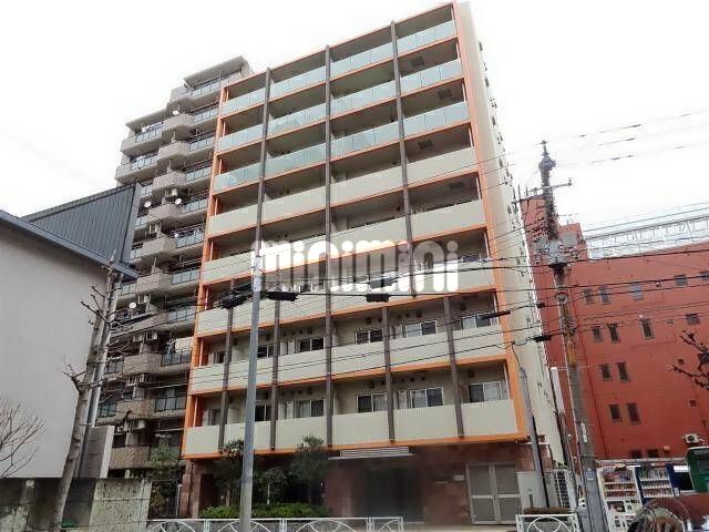 建物外観　９階建てのマンション