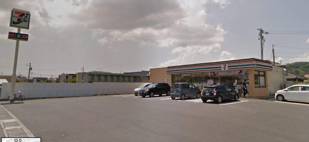 コンビニ　セブンイレブン倉敷連島中央３丁目店（コンビニ）まで152m