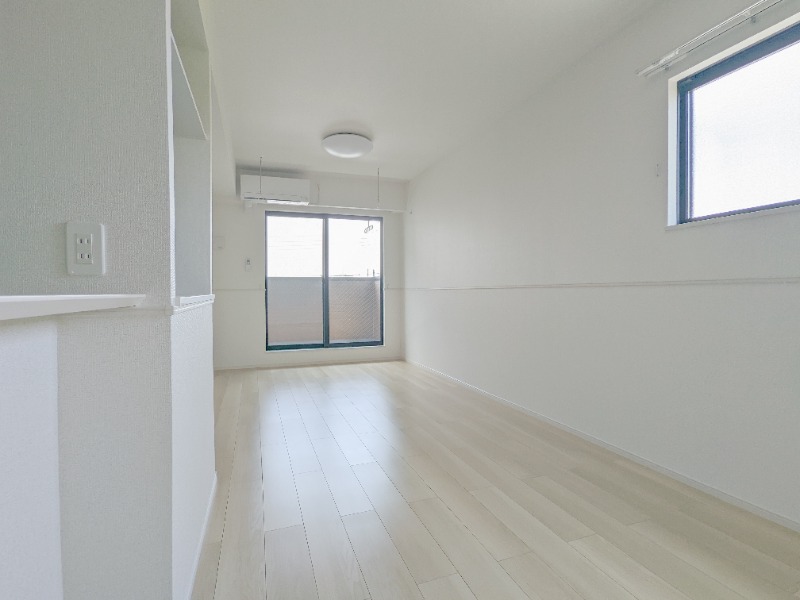 居室・リビング　図面と現状に相違がある場合には現状を優先