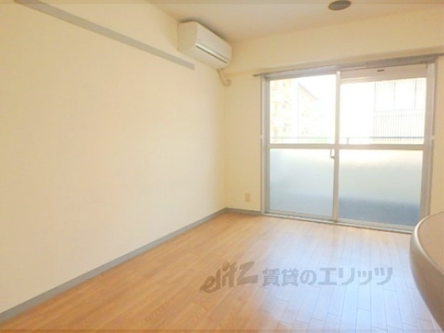 居室・リビング　洋室