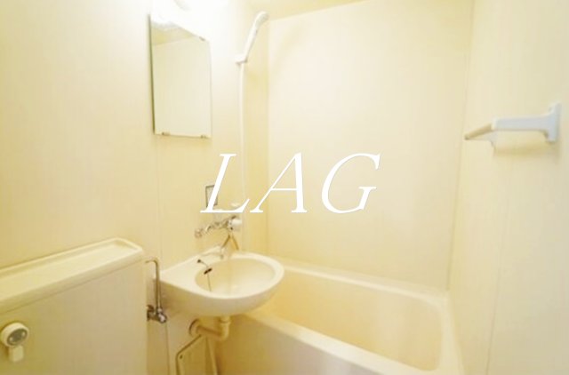 バス・シャワールーム　お風呂です。