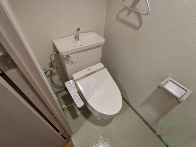 トイレ　ウォシュレット付きトイレなので安心してお使い頂けます。
