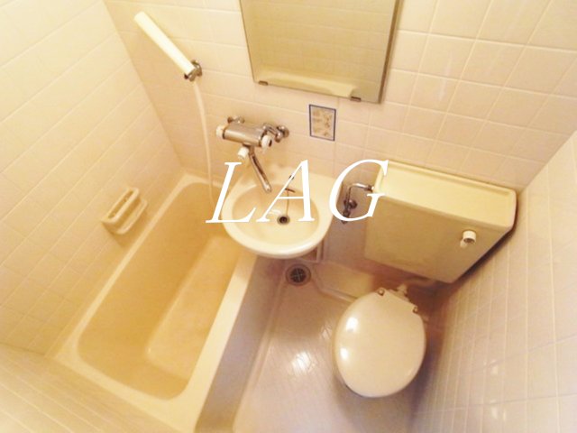 バス・シャワールーム　お風呂です。