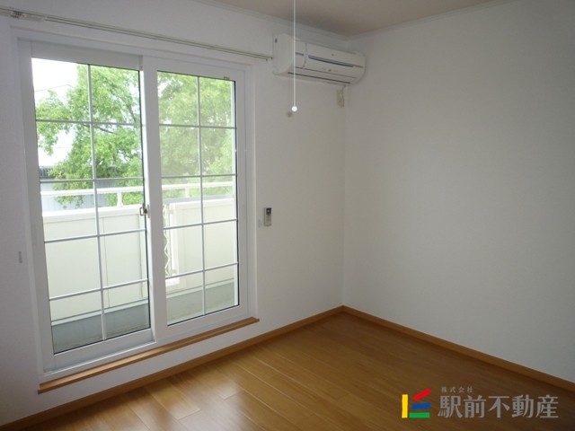 居室・リビング　エアコン付きリビング