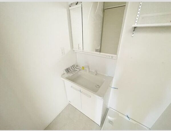洗面設備　広い洗面スペースです★