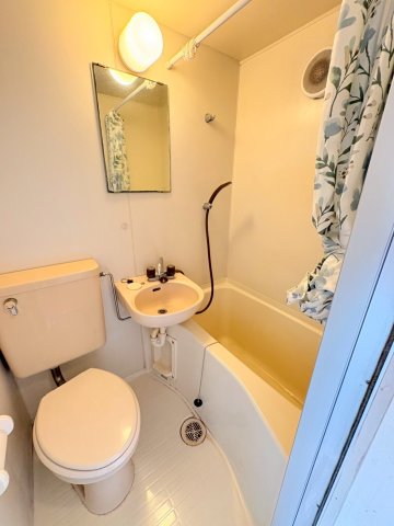 バス・シャワールーム　※別室　参考写真※