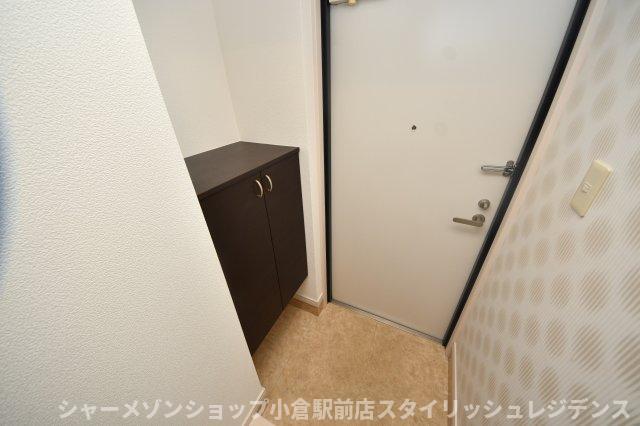 玄関　現況と異なる場合は現況を優先します。