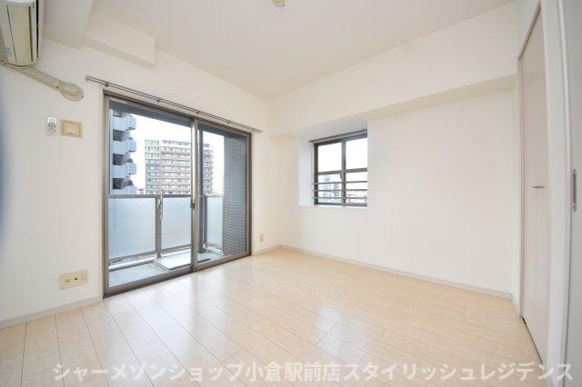 居室・リビング　現況と異なる場合は現況を優先します。