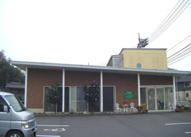 病院　国安ファミリークリニック（病院）まで1111m