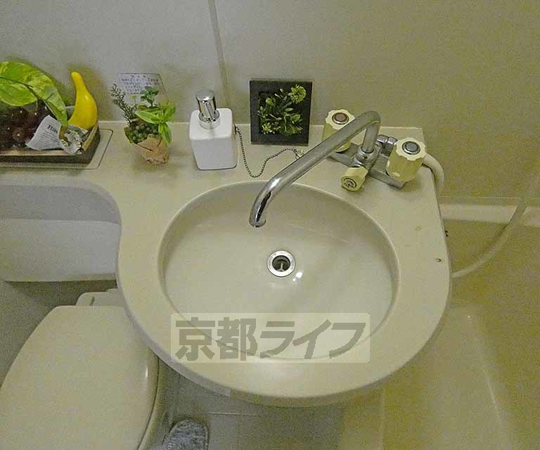 洗面設備　洗面所です