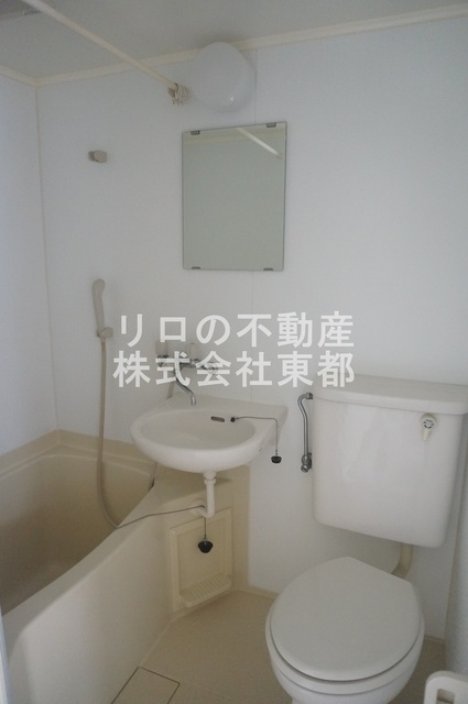 バス・シャワールーム　お掃除しやすい☆洗面台付き３点ユニットです☆