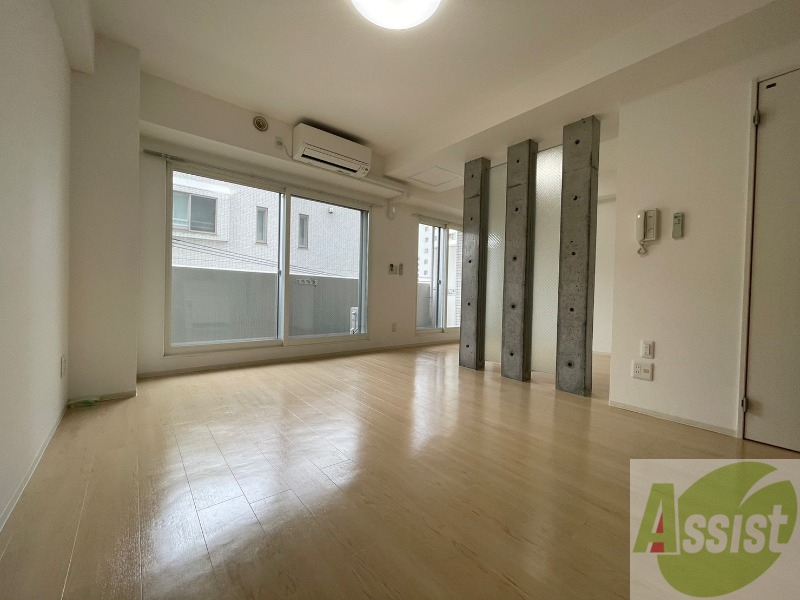 居室・リビング　広くてきれいなリビングです！快適に過ごせそうですね。