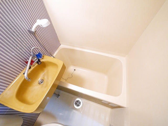 バス・シャワールーム　お風呂です