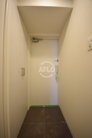 玄関　ラクラス堺筋本町　玄関