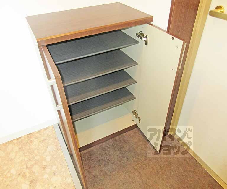 収納　たくさん入るシューズボックス