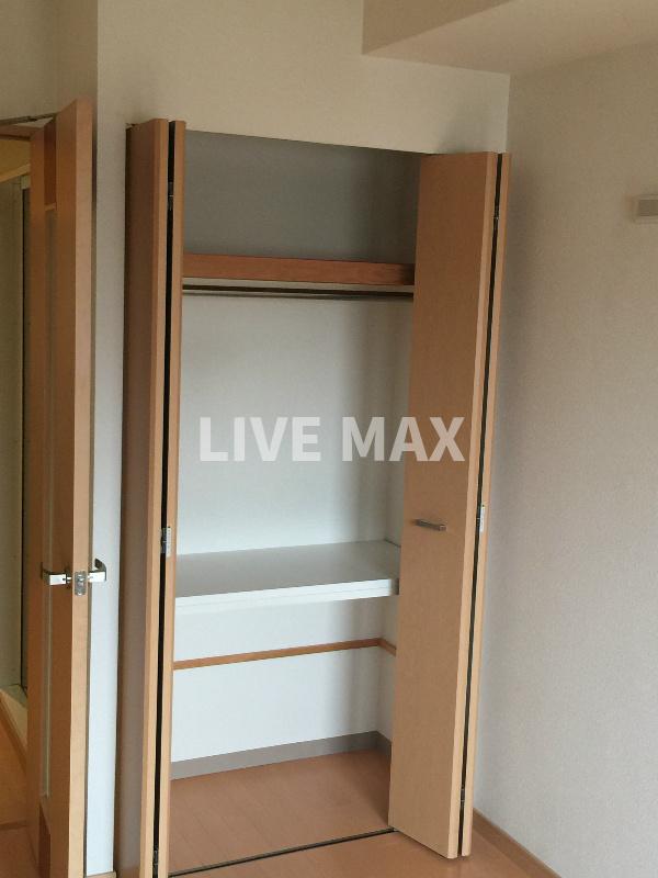 収納　※別部屋の写真になります