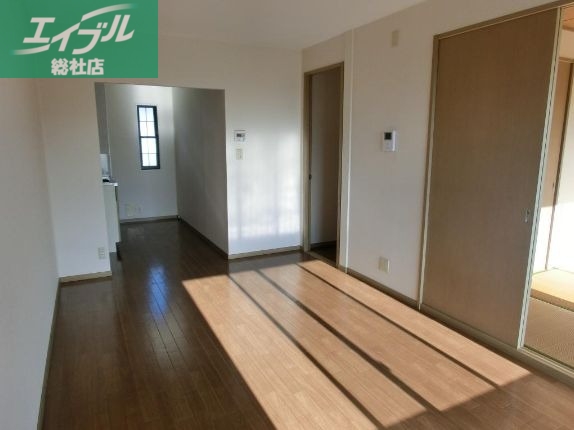 居室・リビング　リビング