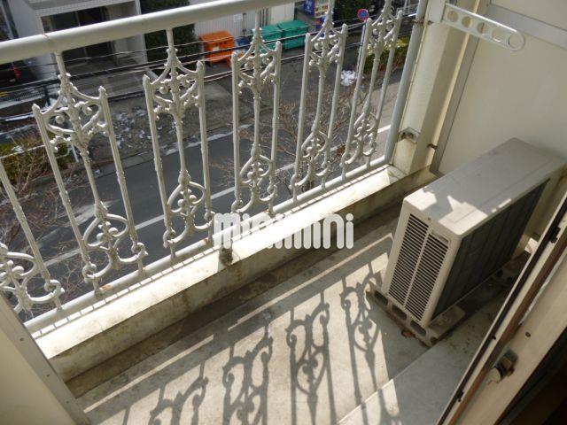 バルコニー　開放感のあるベランダ