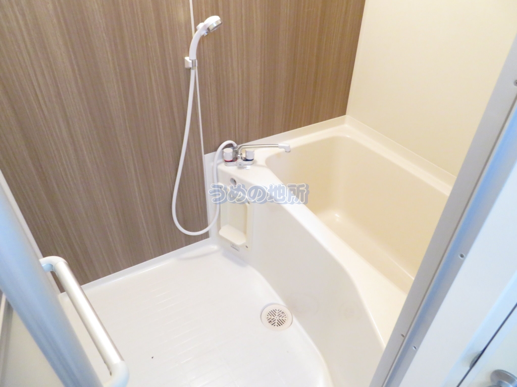 バス・シャワールーム　浴室