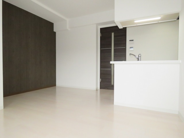 居室・リビング　☆10.2帖の広々としたリビングです！