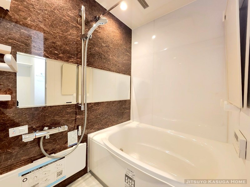 バス・シャワールーム　ゆったり過ごせるお風呂です