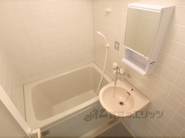 バス・シャワールーム　バス