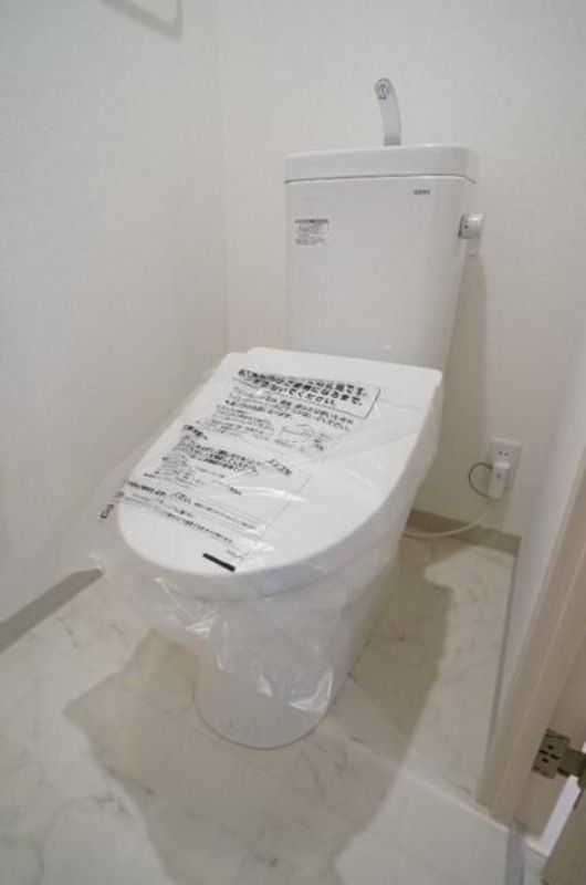 トイレ　THE PALMS大島