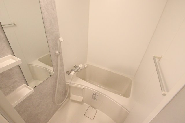 バス・シャワールーム　※別室の参考写真の為、現況優先です。