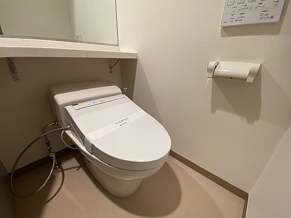 トイレ　別部屋参考写真