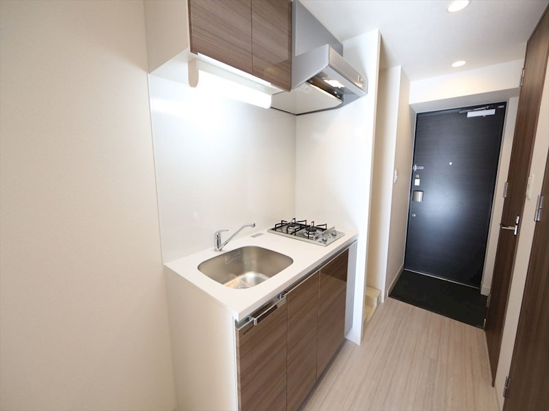 キッチン　システムキッチン（ガス2口）冷蔵庫・レンジ等ご用意できます