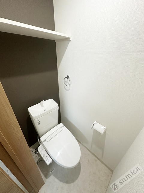 トイレ　温水洗浄便座付き♪♪