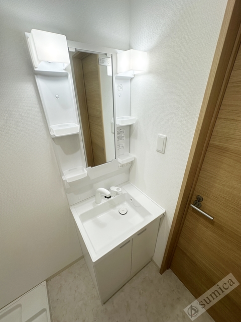 洗面設備　シャンプードレッサー付き・朝シャンもこちらで♪♪