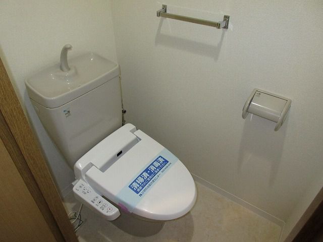 トイレ　※別部屋参考写真