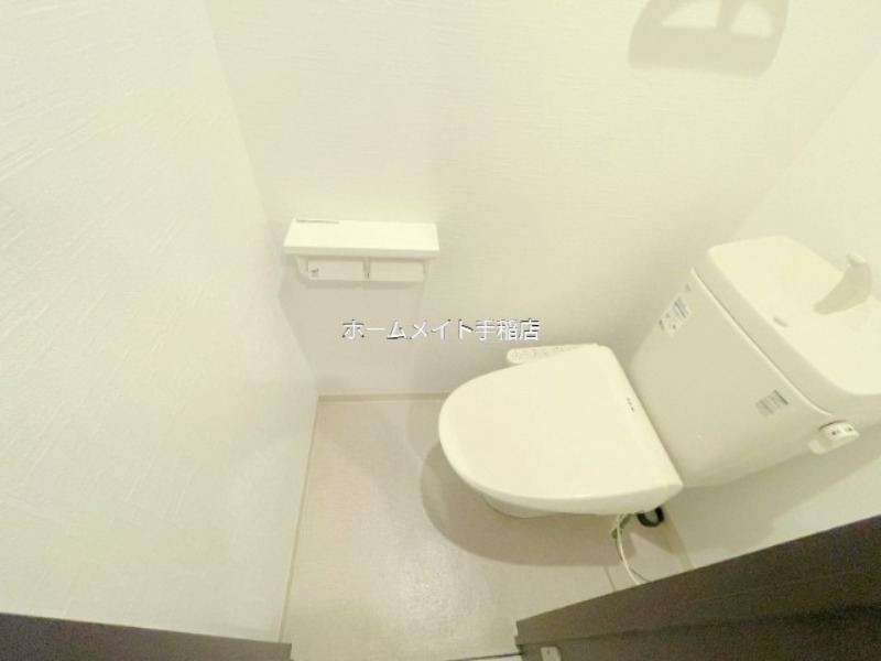 トイレ　ウォシュレット付きで快適な環境です♪