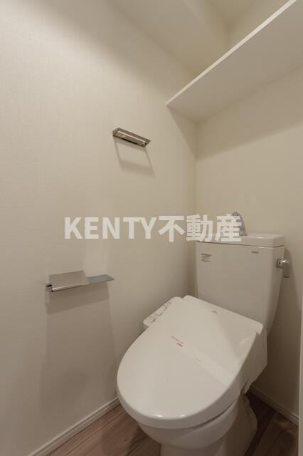 トイレ　※写真は同タイプ住戸です。