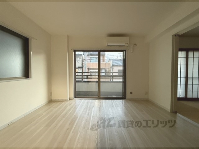 居室・リビング　居室