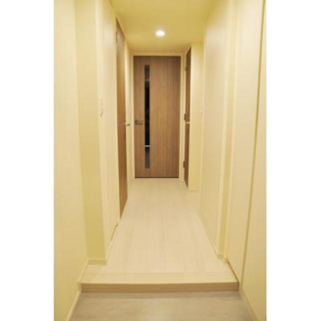 玄関　※写真は同タイプ住戸です。