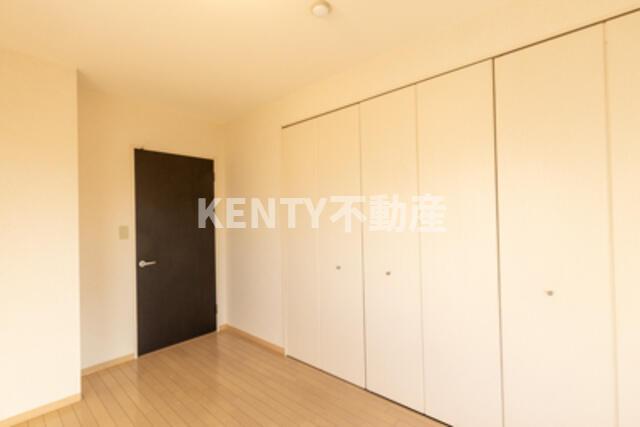 その他部屋・スペース　使い勝手のいい寝室です