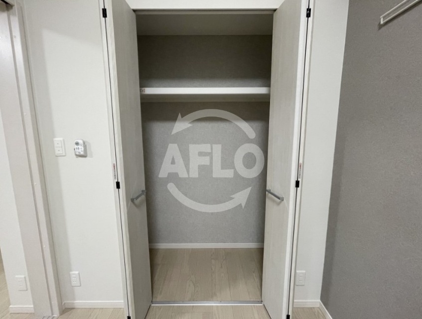 収納　ベイ・グランデ弁天町　クローゼット