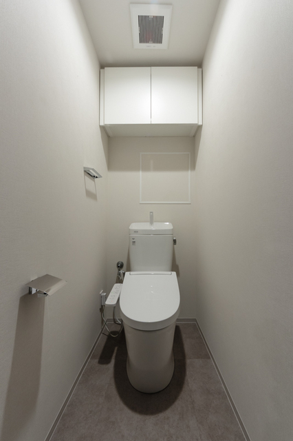 トイレ　※写真は同タイプ住戸です。