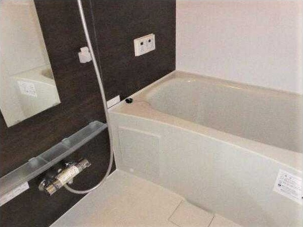 バス・シャワールーム　お風呂です