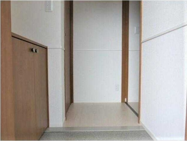 玄関　落ち着いた玄関です