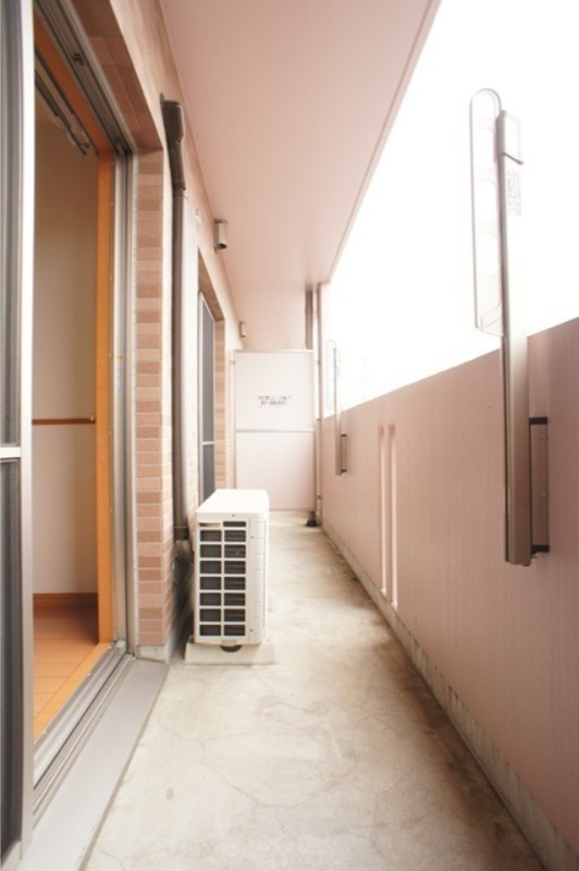 バルコニー　図面と現状に相違がある場合には現状を優先